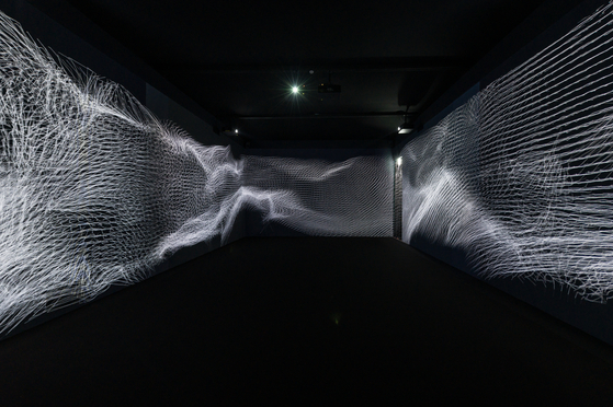 아드리앙 엠 앤드 클레어 비의 '코어(Core). [사진 숨 엑스]