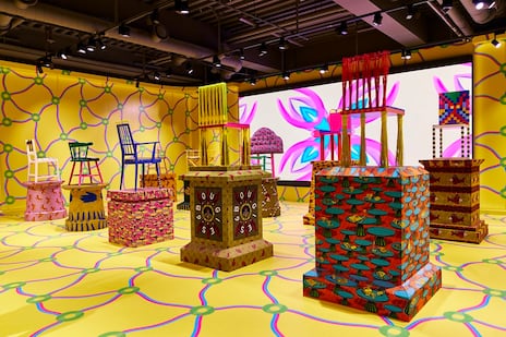 ‘MCM X 일로리(Yinka llori)’ 아트 전시, LOOKING AT ME 전시 전경.