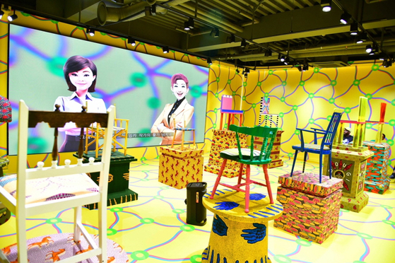 MCM이 디자이너 잉카 일로리와 손잡고 서울 강남구 청담동에 있는 ‘MCM HAUS’에서 다음 달 22일까지 아트 전시를 진행한다. 사진 MCM